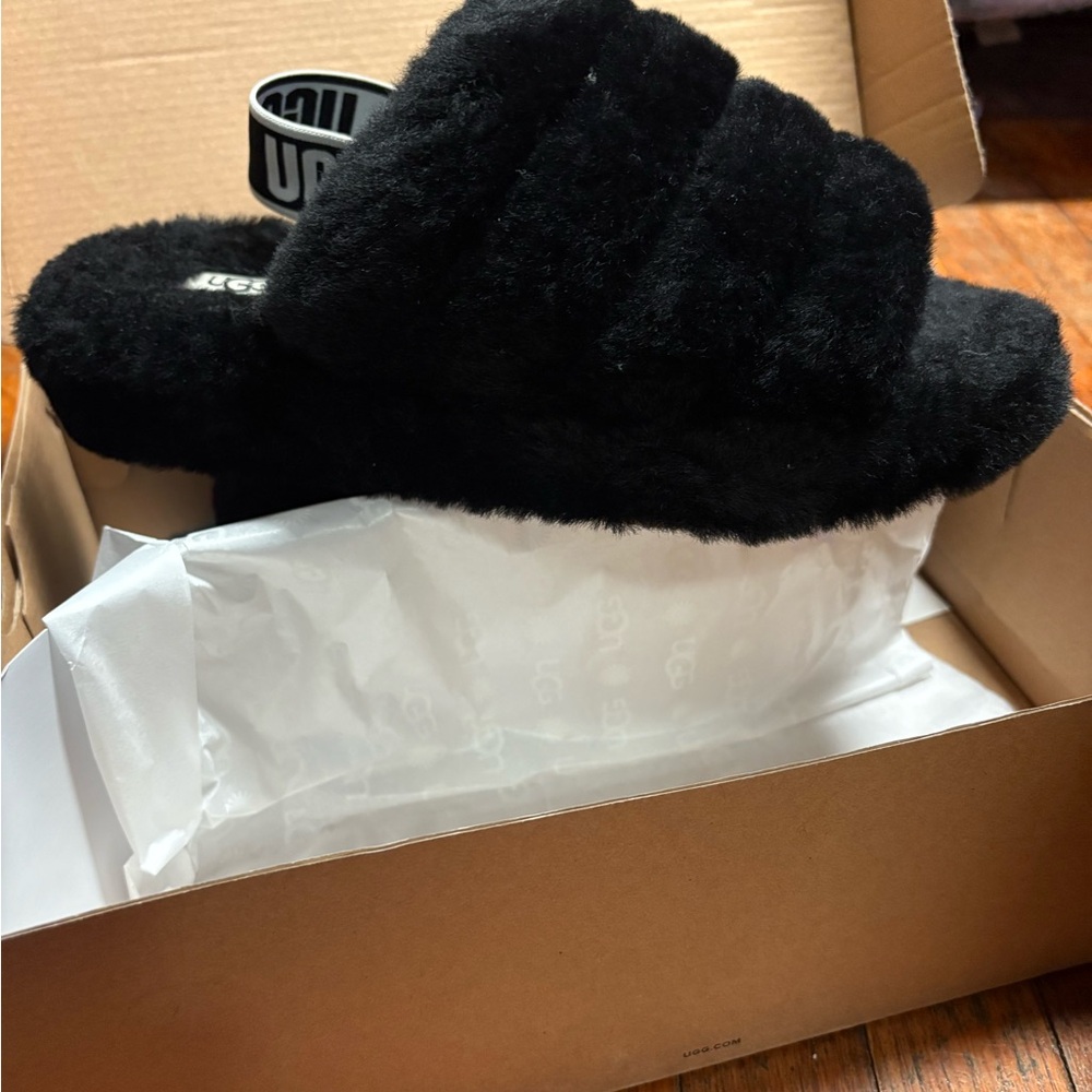 UGG Black Fuzzy Slides